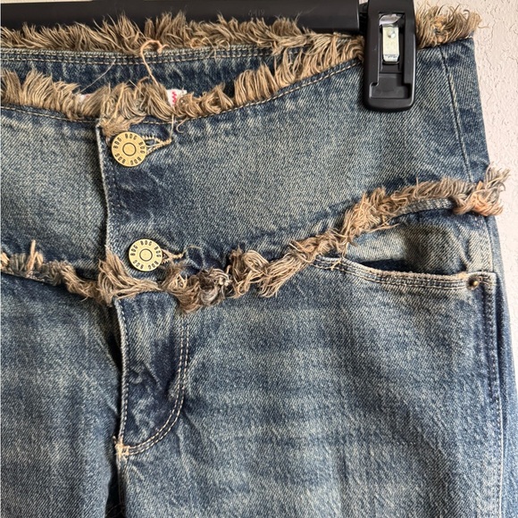 BDG Urban Outfitters Mid Wash Low Rise Fringe Skinny Jeans Womens 27 Y2K - Picture 3 of 7